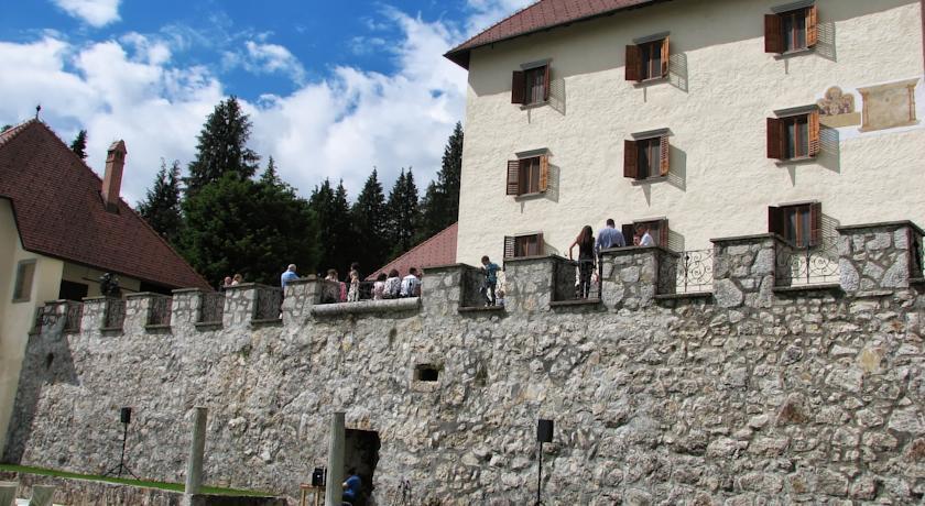 Grad Strmol Hotel Cerklje na Gorenjskem Luaran gambar